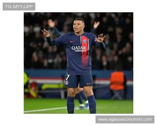 姆巴佩坦言C罗是永远的偶像但他更渴望开创属于自己的传奇道路 姆巴佩坦言C罗是永远的偶像但他更渴望开创属于自己的传奇道路