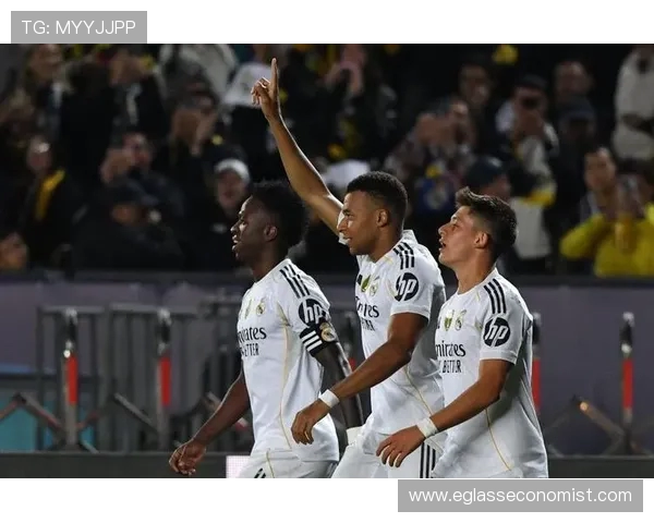 皇马新三叉戟闪耀登场 姆巴佩贝林厄姆维尼修斯领衔冲击胜利